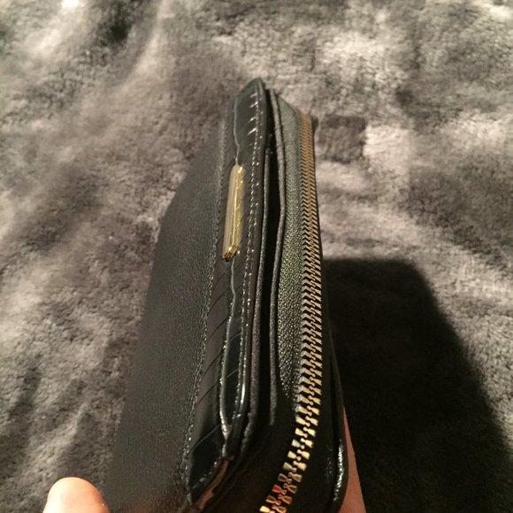 Black Wallet Bag - Picture 5 of 10